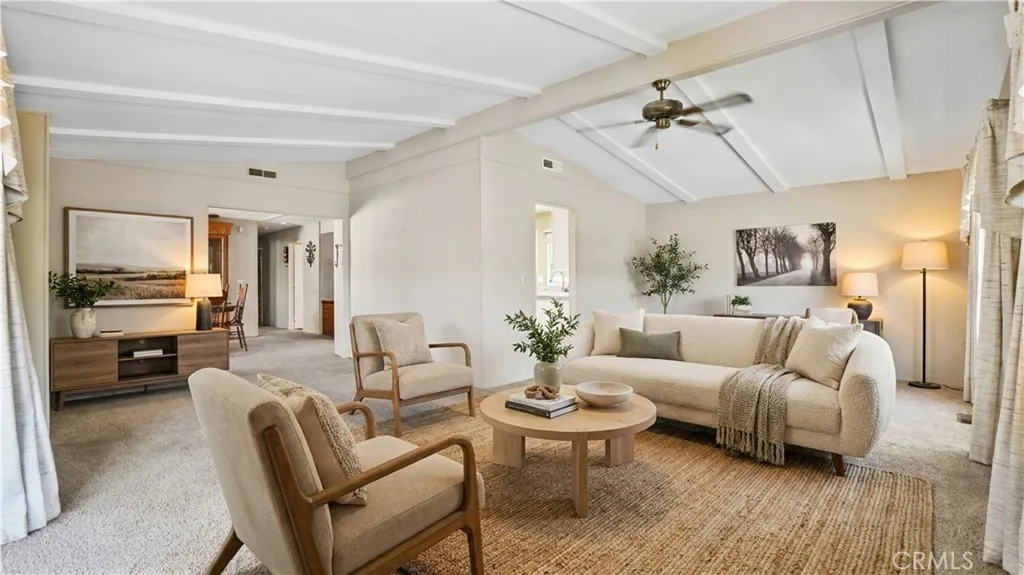 https://cdn.realtyfeed.com/cdn/127/306795112/da23c2b7a22422b02958621761acb0a0.webp
