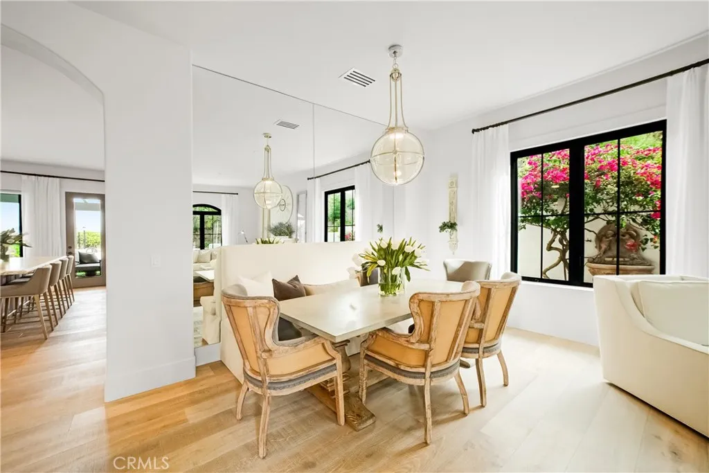 https://cdn.realtyfeed.com/cdn/127/306795265/2377d63bd87416c190a53db1180d67e3.webp