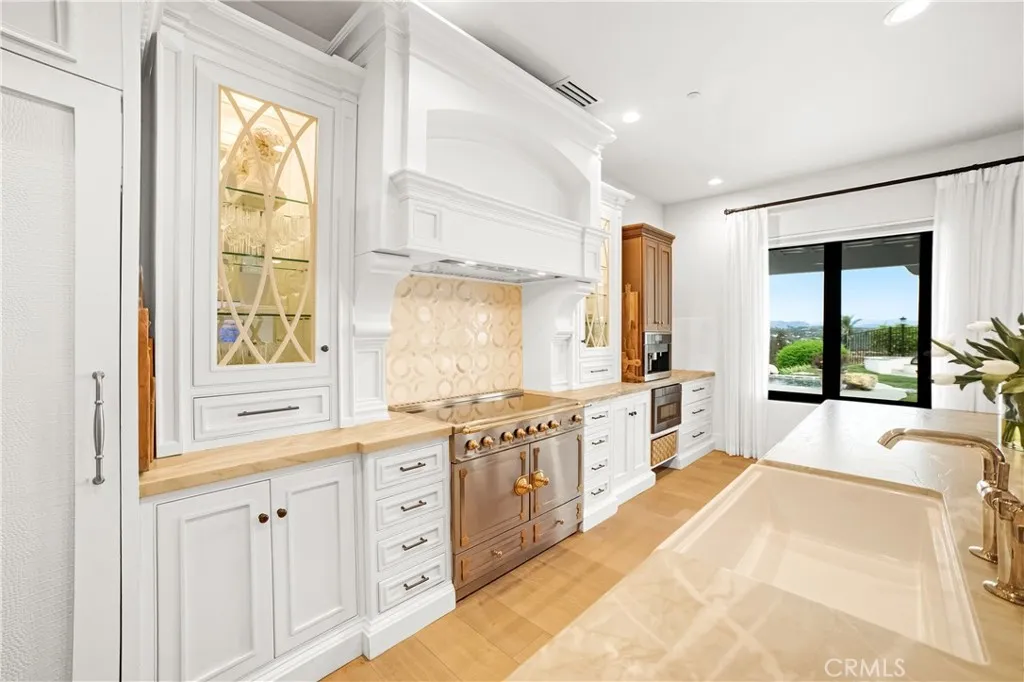 https://cdn.realtyfeed.com/cdn/127/306795265/45971af0d0f21eebce3795056b0a6a94.webp