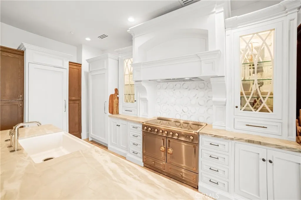 https://cdn.realtyfeed.com/cdn/127/306795265/5fc555df8a108c3e6f8b2f9c50bdac5d.webp