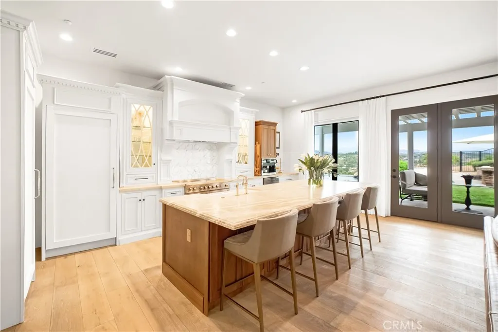 https://cdn.realtyfeed.com/cdn/127/306795265/9a63a3aaeb26684b27cb90f6f73eda65.webp