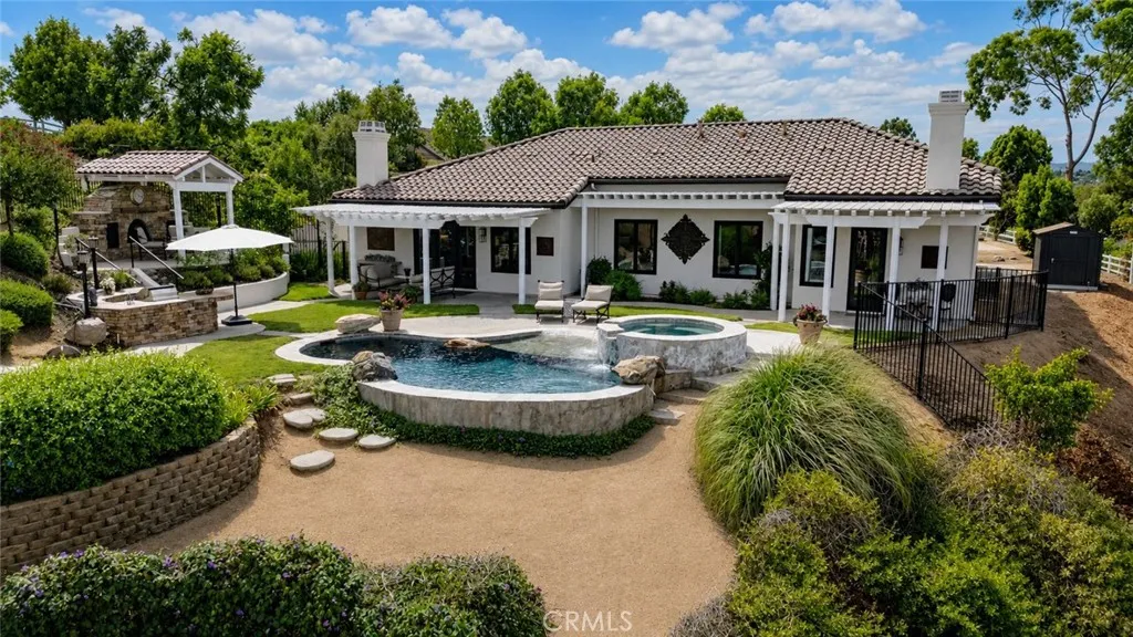 https://cdn.realtyfeed.com/cdn/127/306795265/e946aa30e05c804ba46022ac5621cc76.webp