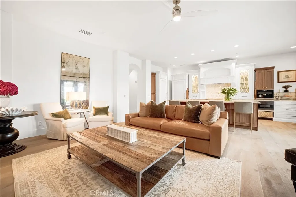 https://cdn.realtyfeed.com/cdn/127/306795265/fdee1d4d54b943800bdf84672062bf8e.webp