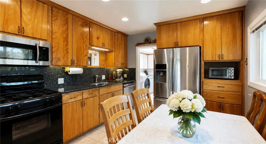 https://cdn.realtyfeed.com/cdn/127/306795277/efef2fb898b56b965632d76a77f7d4d1.webp