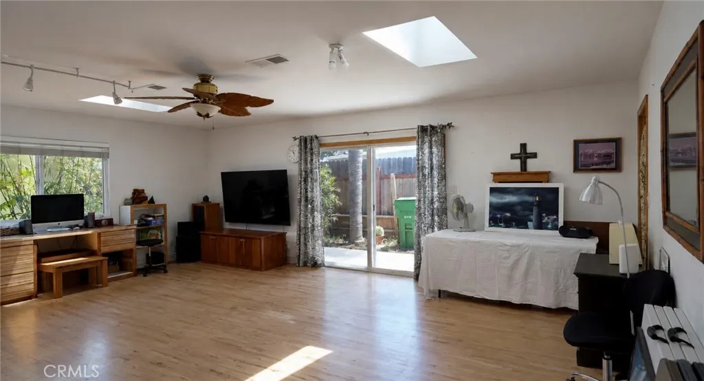 https://cdn.realtyfeed.com/cdn/127/306795277/fa934a415ecf60b4ec68825413404fe0.webp