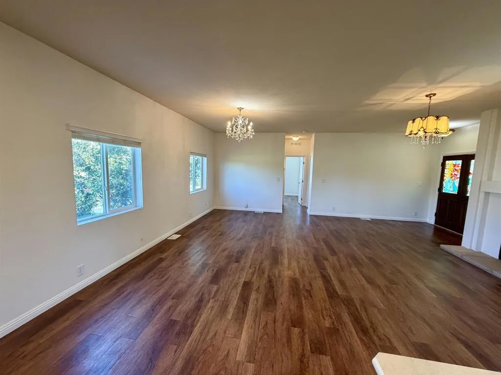 https://cdn.realtyfeed.com/cdn/127/306795300/3cfff4a6aa32881854237437c4918a7c.webp