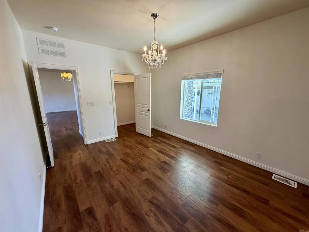 https://cdn.realtyfeed.com/cdn/127/306795300/995cad4fa0c315152d5089e367a89e3a.webp