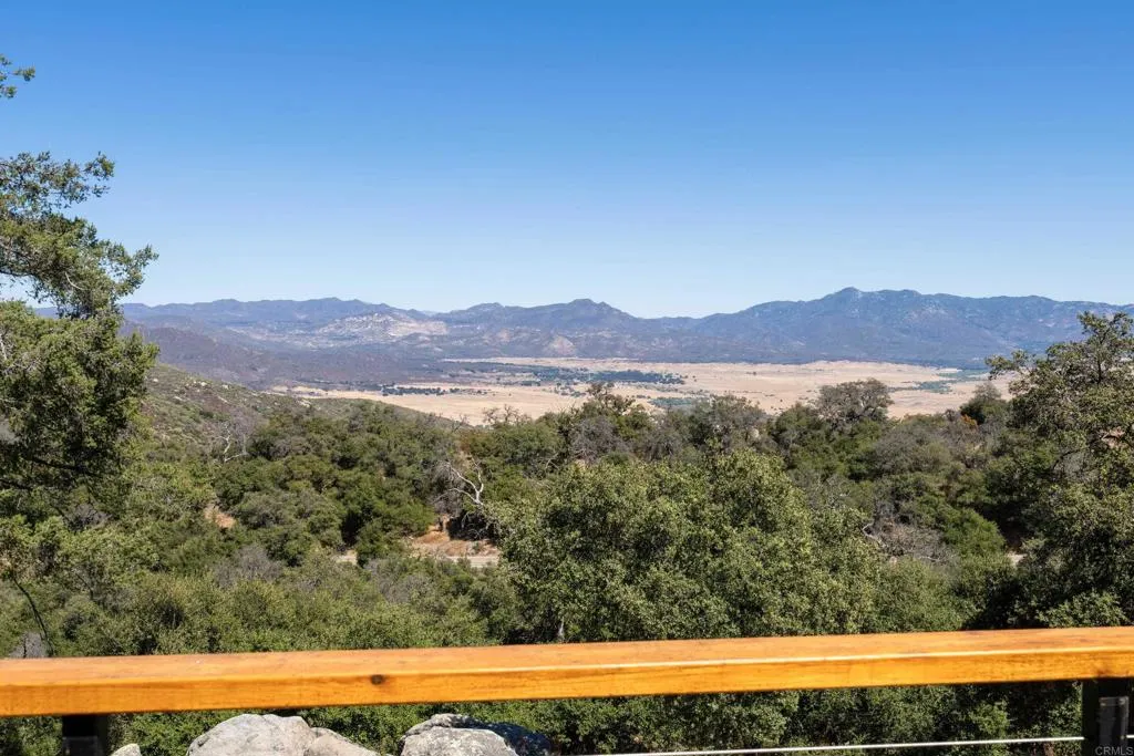 https://cdn.realtyfeed.com/cdn/127/306795310/02887e623e4ea4226d9226800e9b8119.webp