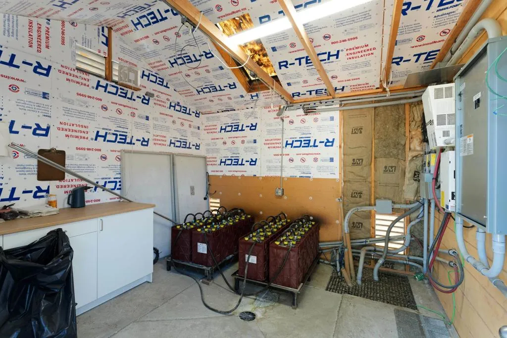 https://cdn.realtyfeed.com/cdn/127/306795310/8906dfd49bf20c77cfa86bd55a67c5bc.webp