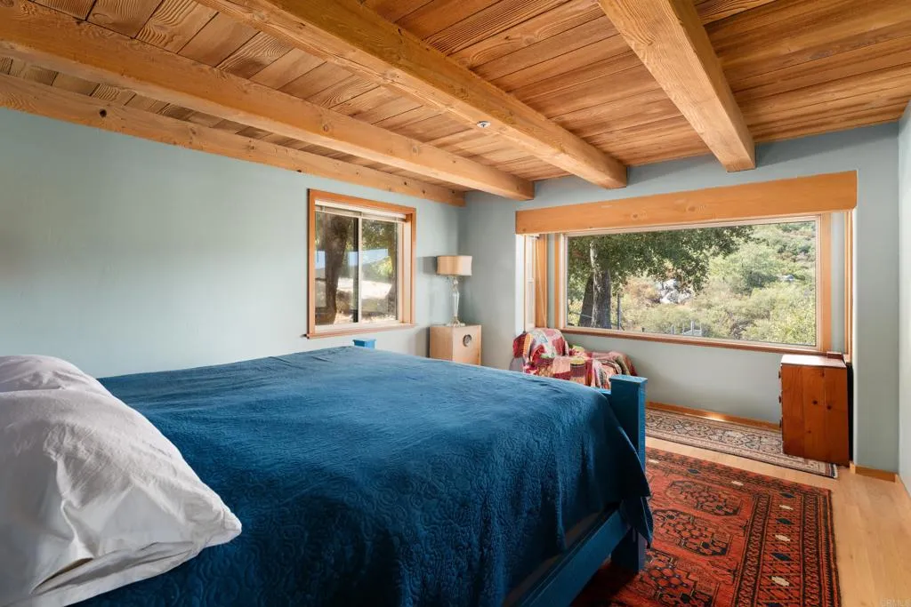 https://cdn.realtyfeed.com/cdn/127/306795310/891f1fd5d96693cbd1c965d53c81747a.webp