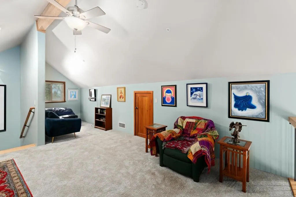 https://cdn.realtyfeed.com/cdn/127/306795310/b45a7e340d65b68111eeffab694803cf.webp