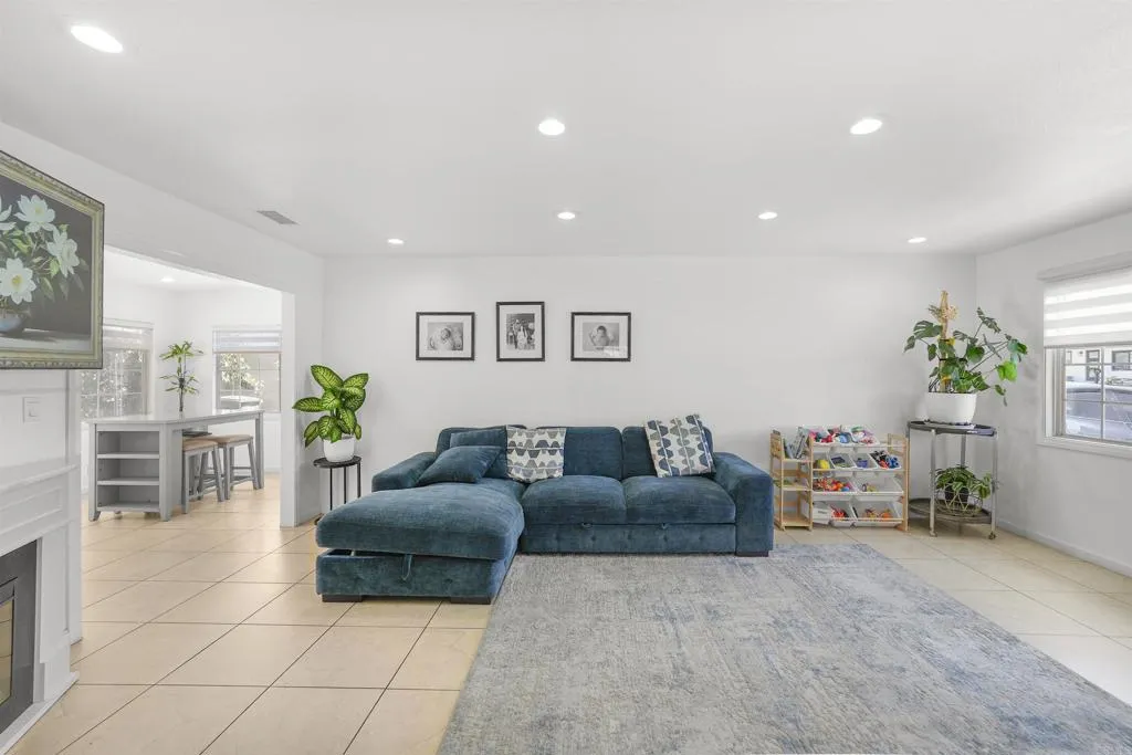 https://cdn.realtyfeed.com/cdn/127/306795398/48ee219f4f476c1dd9183a18fe8d1266.webp