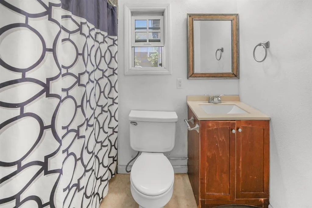 https://cdn.realtyfeed.com/cdn/127/306795398/8f8f23281059b09d0875436a99fd7ac4.webp