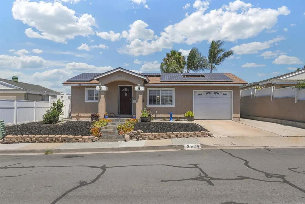 https://cdn.realtyfeed.com/cdn/127/306795398/aaf37994daaaa5e9b554ae9f762f0dbb.webp