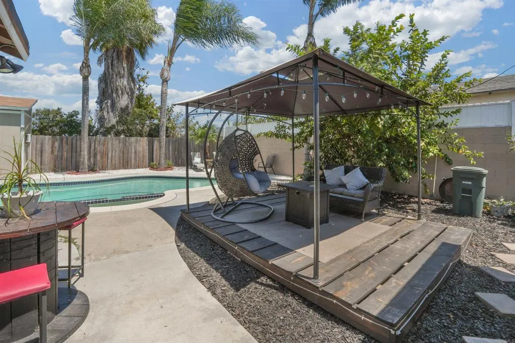 https://cdn.realtyfeed.com/cdn/127/306795398/cca6ed30c4791adfa947adb0e31b3002.webp