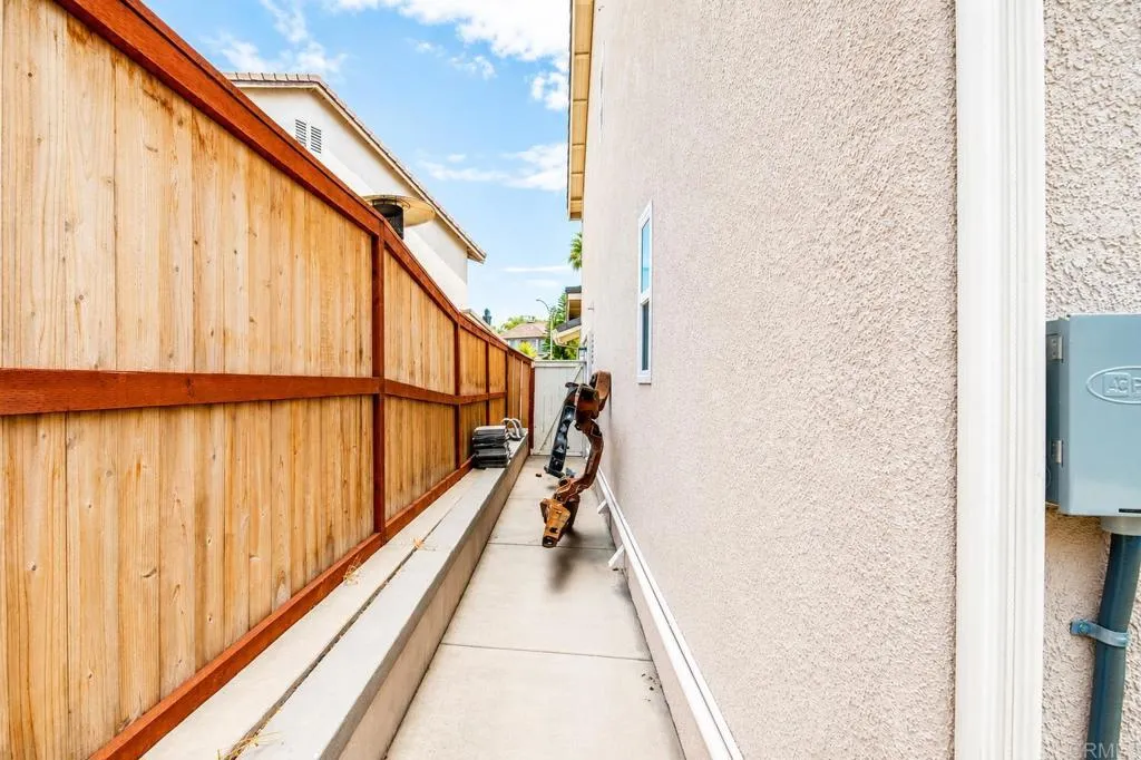 https://cdn.realtyfeed.com/cdn/127/306795402/51b22b19cfa50682ff7643dfc8eb63c0.webp