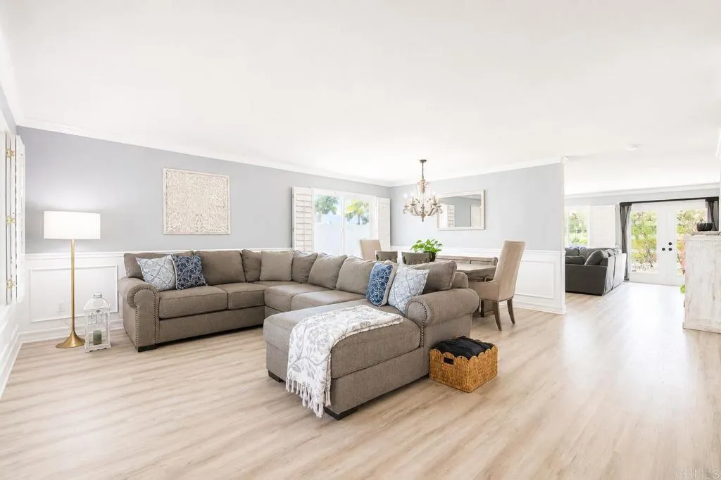 https://cdn.realtyfeed.com/cdn/127/306795402/78826ae9f211569755f65f2f38ea283c.webp