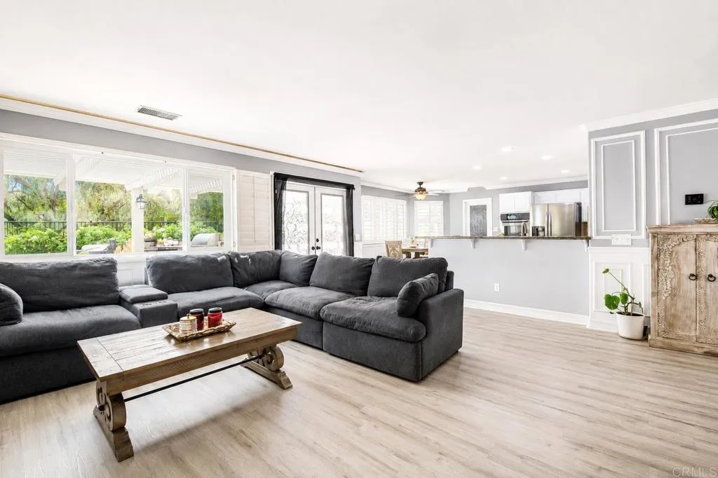 https://cdn.realtyfeed.com/cdn/127/306795402/a0d702657bfc71abf5cd06835385270d.webp