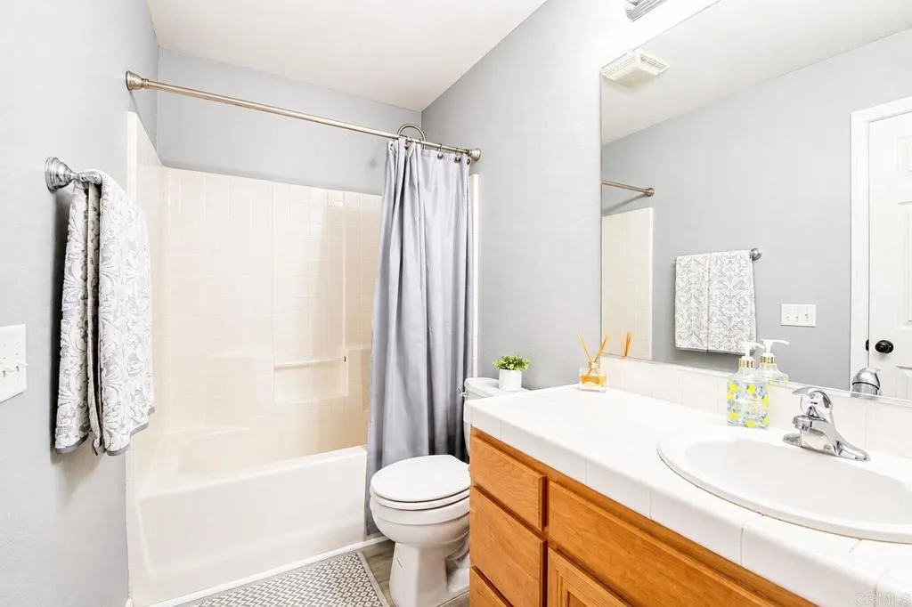 https://cdn.realtyfeed.com/cdn/127/306795402/cacf700744e9ed4ef8f14860d56a8103.webp