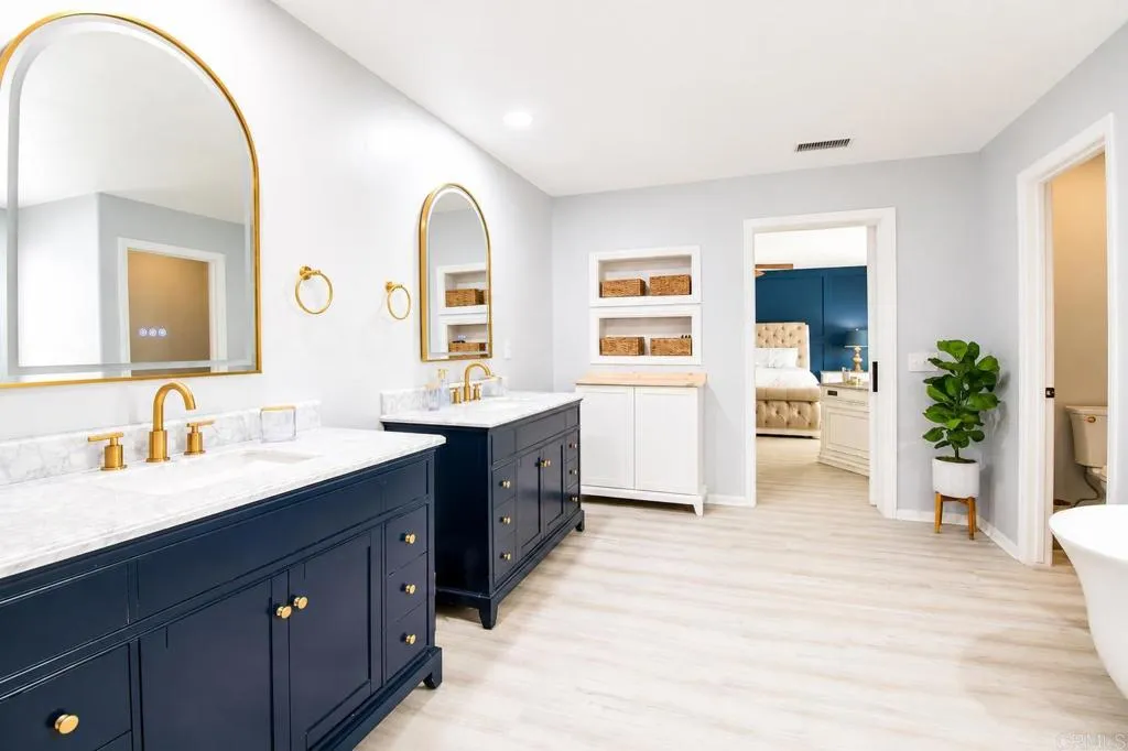https://cdn.realtyfeed.com/cdn/127/306795402/cf8b7f6fc665475f0773a71332332f86.webp