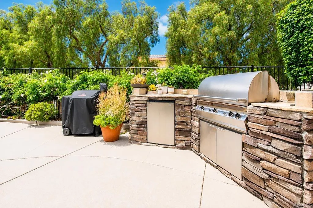 https://cdn.realtyfeed.com/cdn/127/306795402/de874d7d335b8687f021b6932a06a0b2.webp