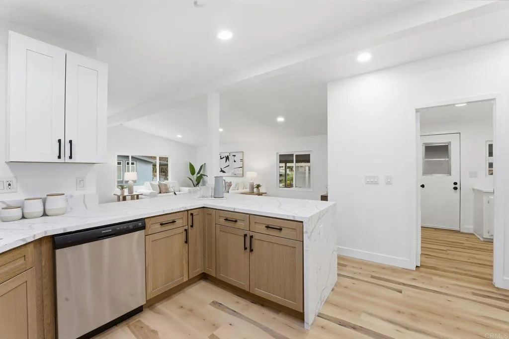 https://cdn.realtyfeed.com/cdn/127/306795419/0788e863fb995d7b5741ddf49b19f826.webp