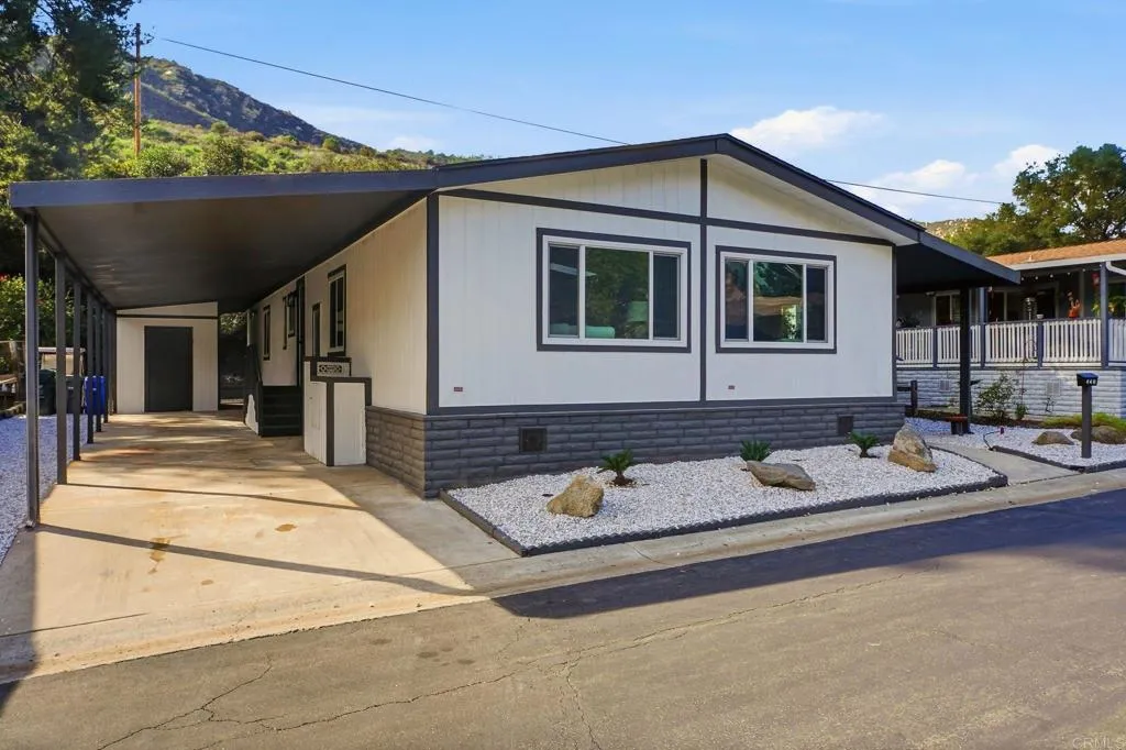 https://cdn.realtyfeed.com/cdn/127/306795419/6ef2280cc3fdb60fae94cc1f7dfe156f.webp