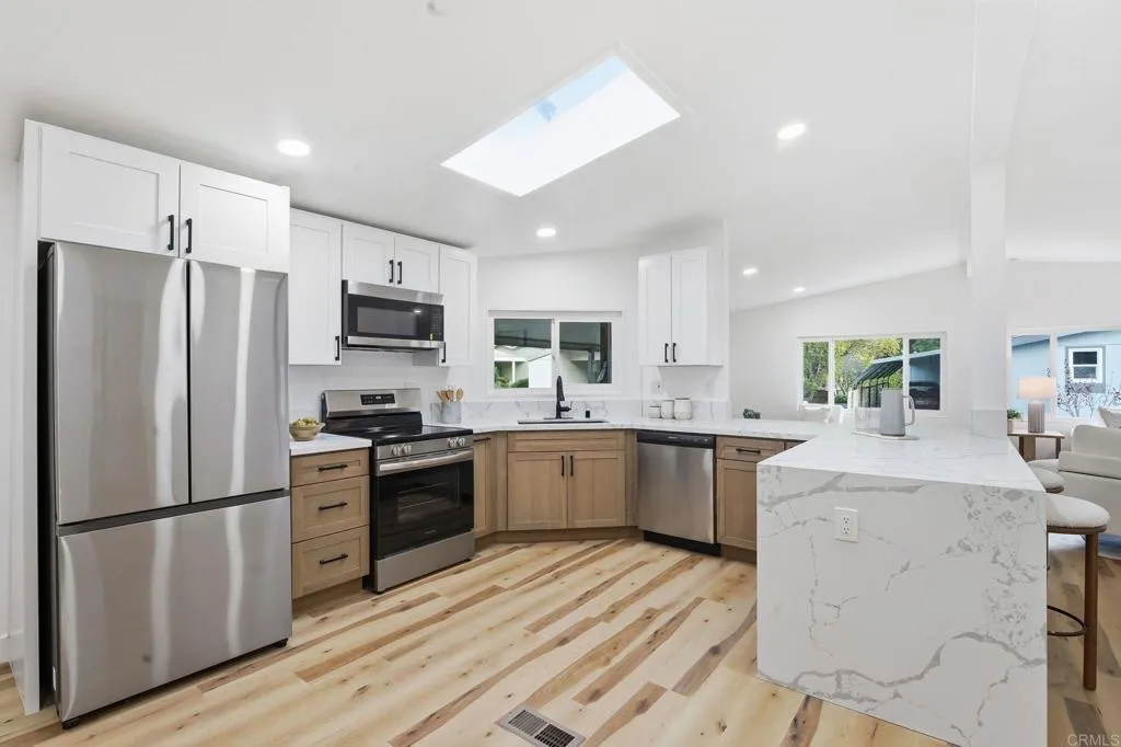 https://cdn.realtyfeed.com/cdn/127/306795419/8a5a3a5948d5d5836c97df48c8f2fac3.webp
