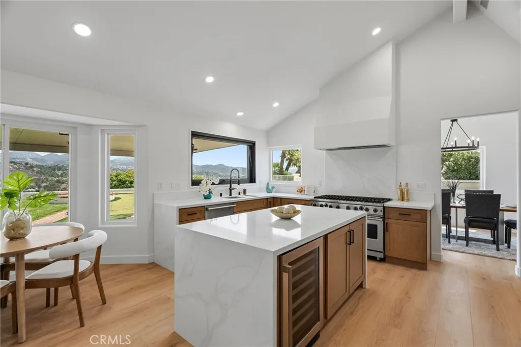 https://cdn.realtyfeed.com/cdn/127/306795643/2438f1d11a6037894a65534ee7787de3.webp