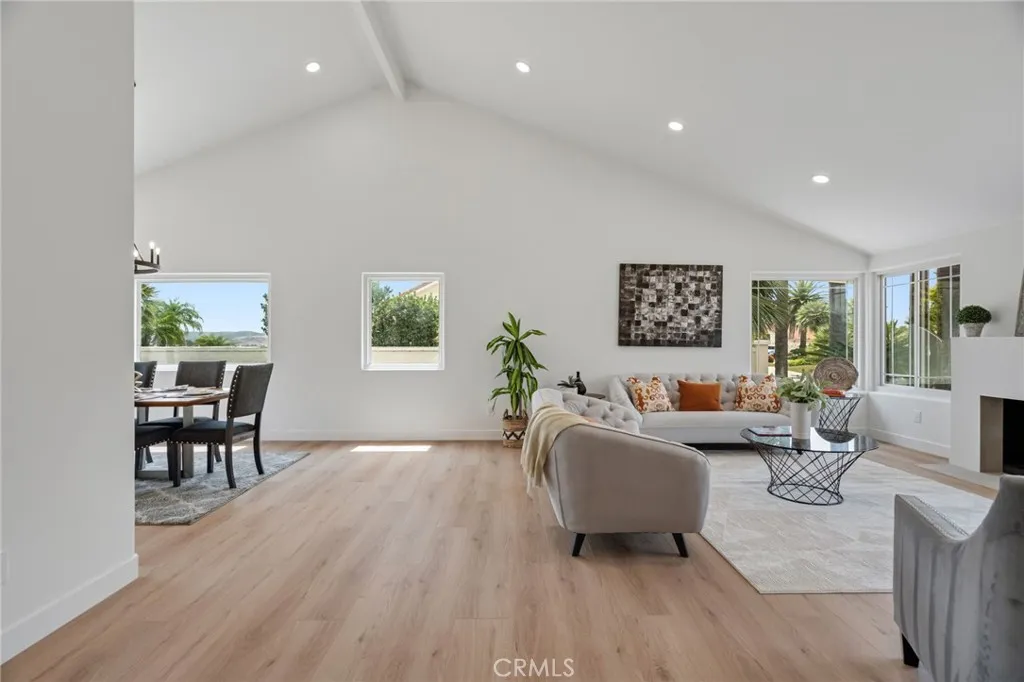 https://cdn.realtyfeed.com/cdn/127/306795643/424ce52eb6181de7eb3579a2b77474b5.webp