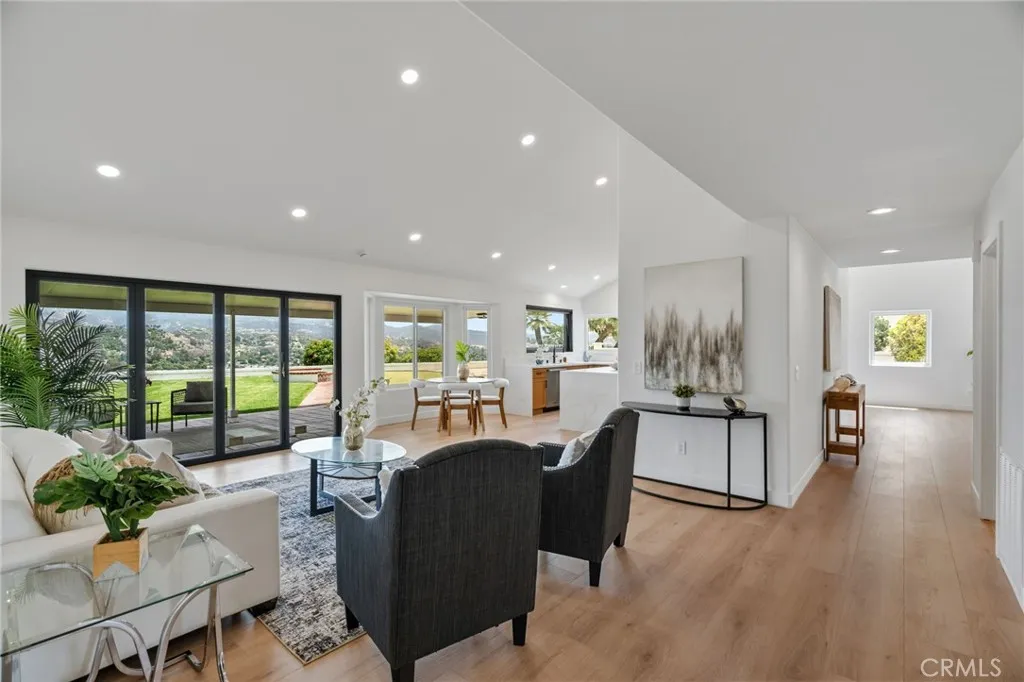 https://cdn.realtyfeed.com/cdn/127/306795643/54a43823265555b7869b778484f4debd.webp