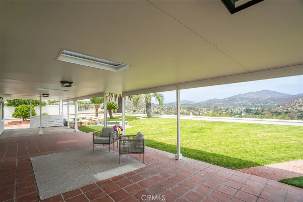 https://cdn.realtyfeed.com/cdn/127/306795643/9245823540054c6d19d019525a746bc0.webp
