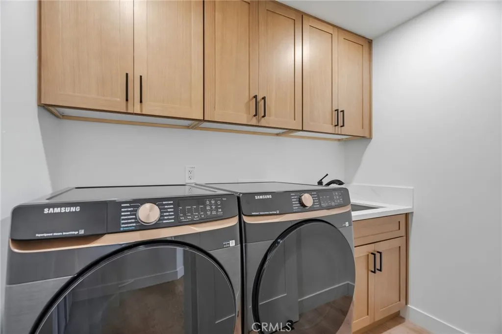 https://cdn.realtyfeed.com/cdn/127/306795643/9308dd1b45b16aae77902e526f34d79c.webp