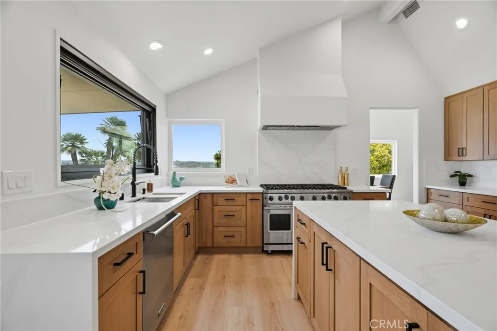 https://cdn.realtyfeed.com/cdn/127/306795643/a8c6d1cd4990fec83573fd7c8925c6a0.webp
