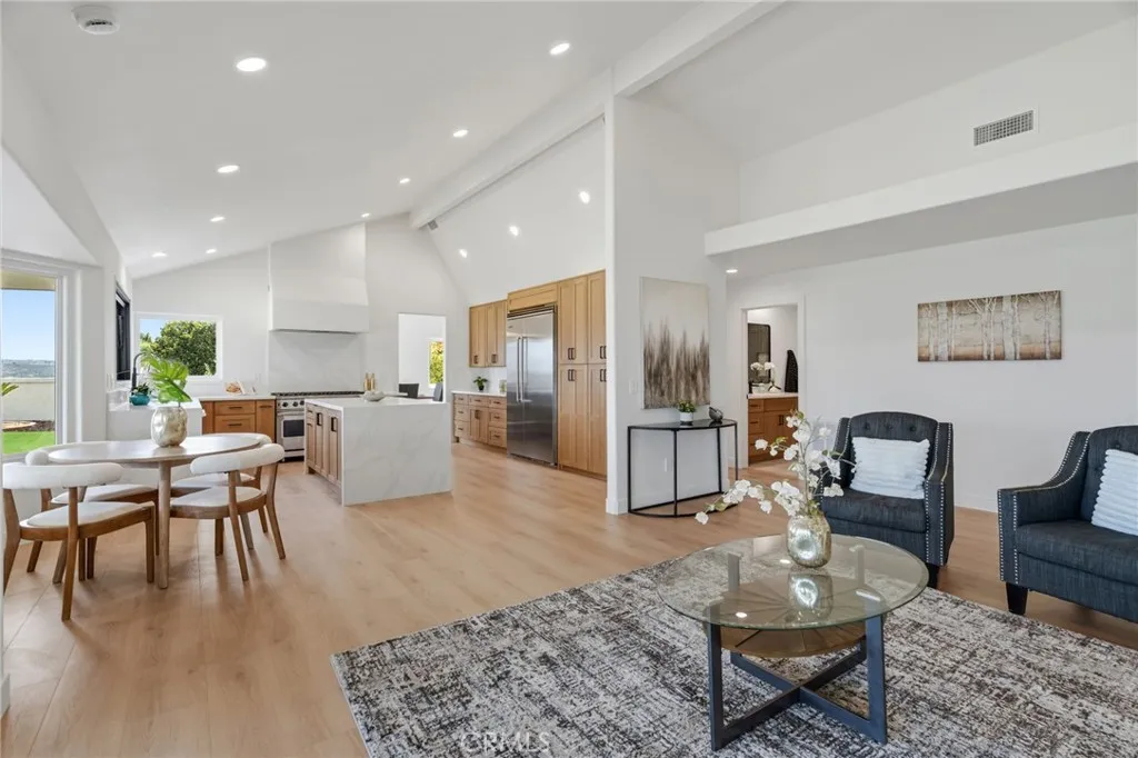 https://cdn.realtyfeed.com/cdn/127/306795643/f3106cacfb987bca4dcae52beeff50b6.webp