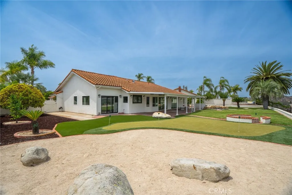 https://cdn.realtyfeed.com/cdn/127/306795643/f98a7e642778993be65e77be9ae36812.webp