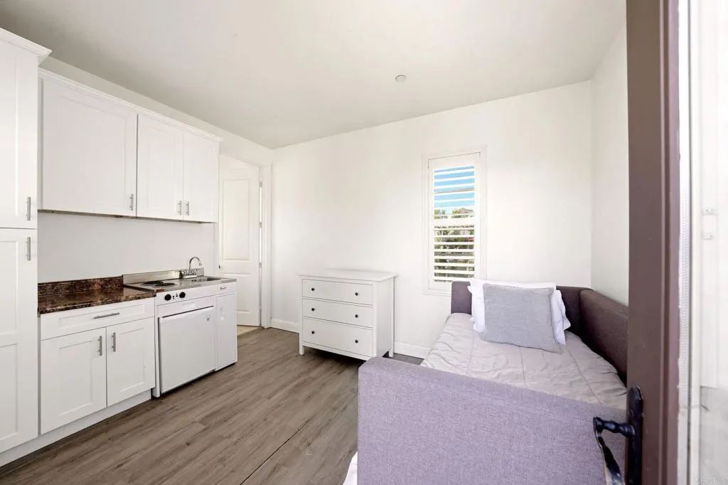 https://cdn.realtyfeed.com/cdn/127/306795692/c389e09312d46b5c82b1ddfb5548d6fa.webp