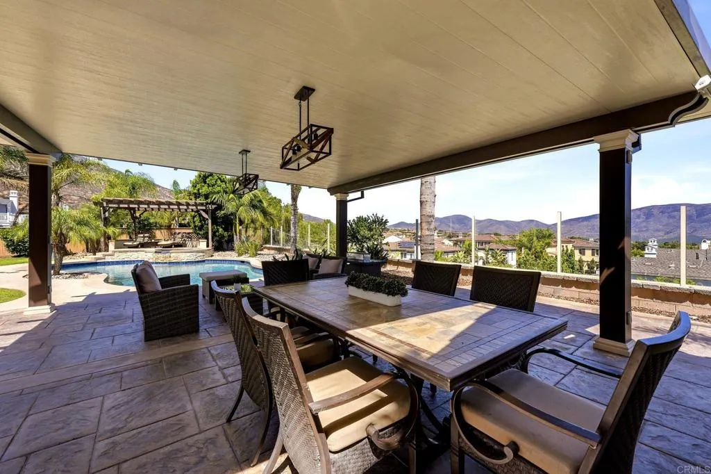https://cdn.realtyfeed.com/cdn/127/306795692/e45aaf7412f2bb878433d7913eeb0082.webp