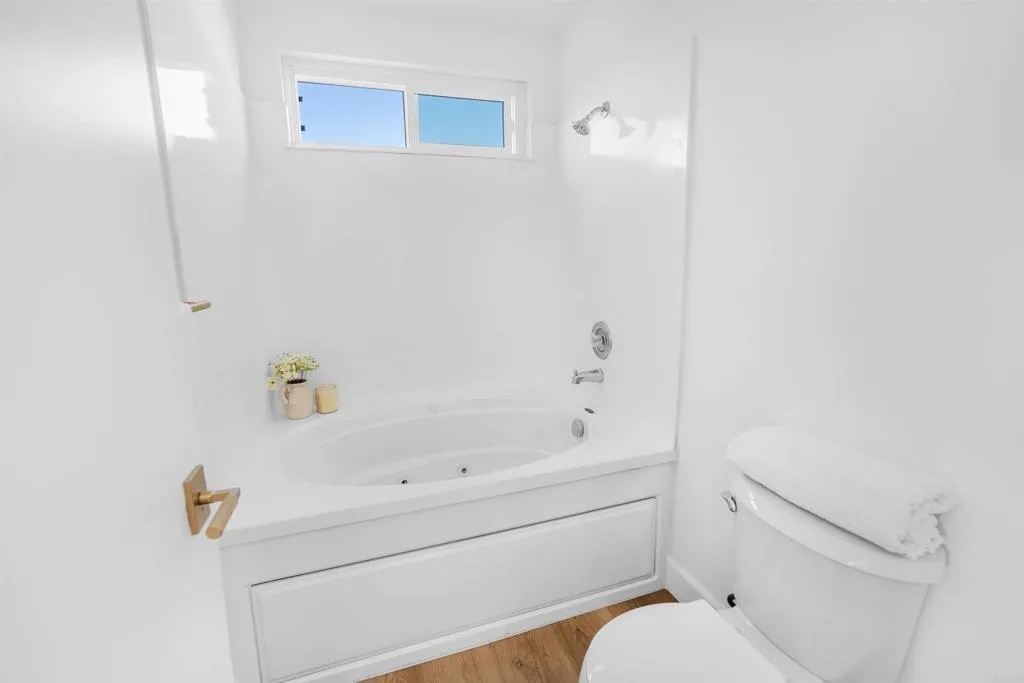 https://cdn.realtyfeed.com/cdn/127/306795710/02ab6c1b71bfed2e1f13a421c05294d0.webp