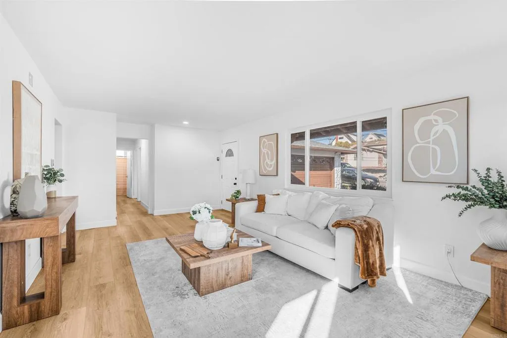 https://cdn.realtyfeed.com/cdn/127/306795710/8c4064f250bd413aa227d9a915ee891f.webp