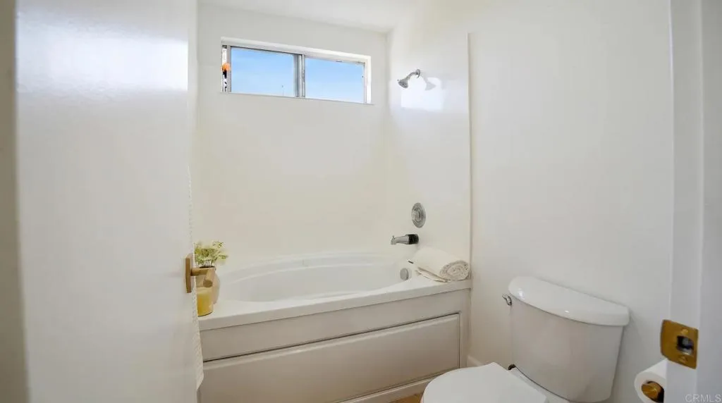 https://cdn.realtyfeed.com/cdn/127/306795710/98b324abd681371ea3eac26055b9d319.webp