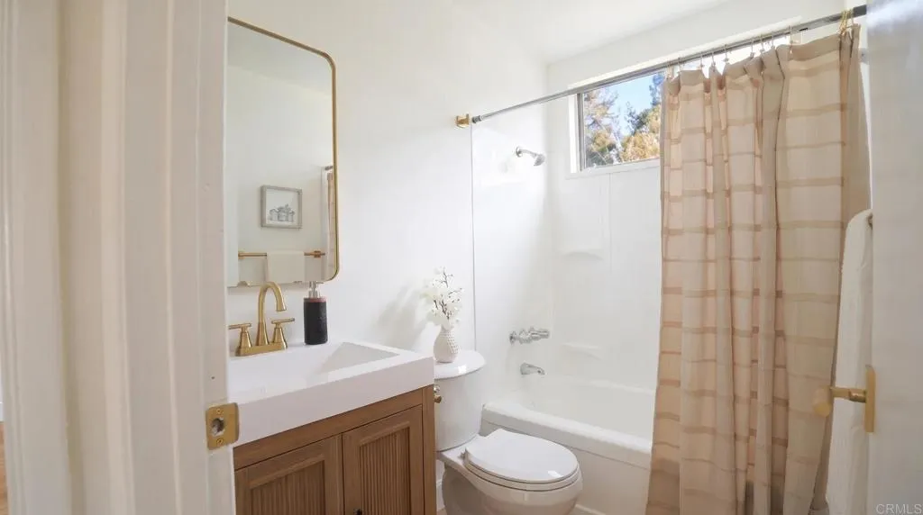 https://cdn.realtyfeed.com/cdn/127/306795710/a96e6ad76c9d21724c90e771ee22cbcd.webp
