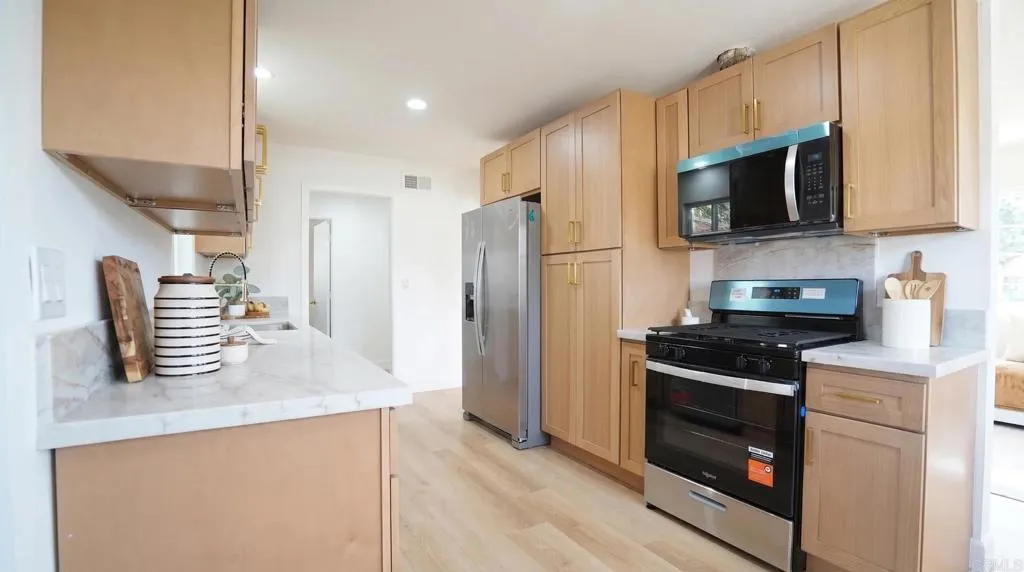 https://cdn.realtyfeed.com/cdn/127/306795710/e1ffeb187e6238a07660142618e3c75c.webp