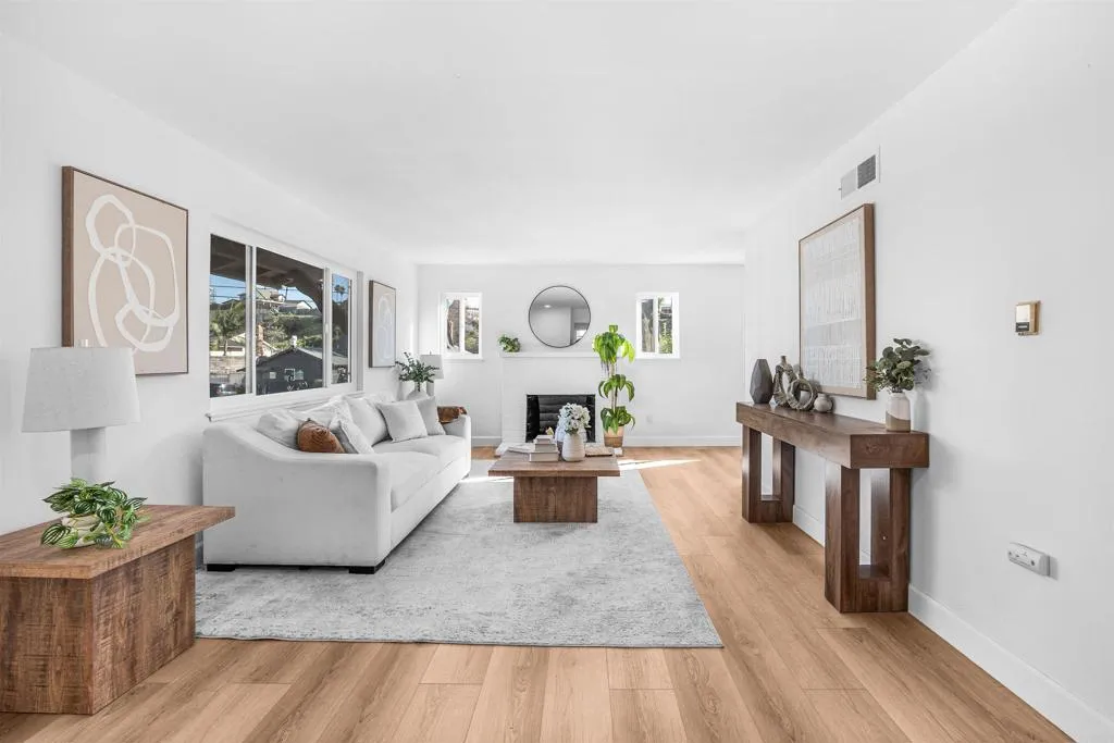 https://cdn.realtyfeed.com/cdn/127/306795710/ef4da7def6a669decb0c93d5e02348f2.webp