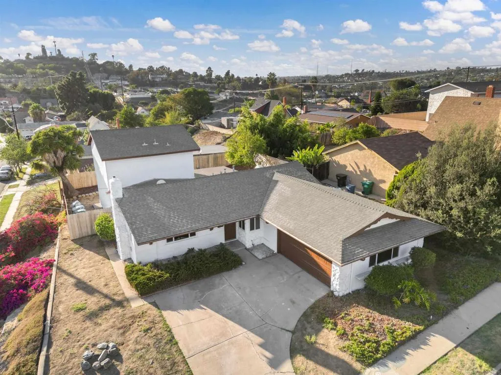 https://cdn.realtyfeed.com/cdn/127/306795710/f5bab465855094489d2fb7a49bc4d682.webp