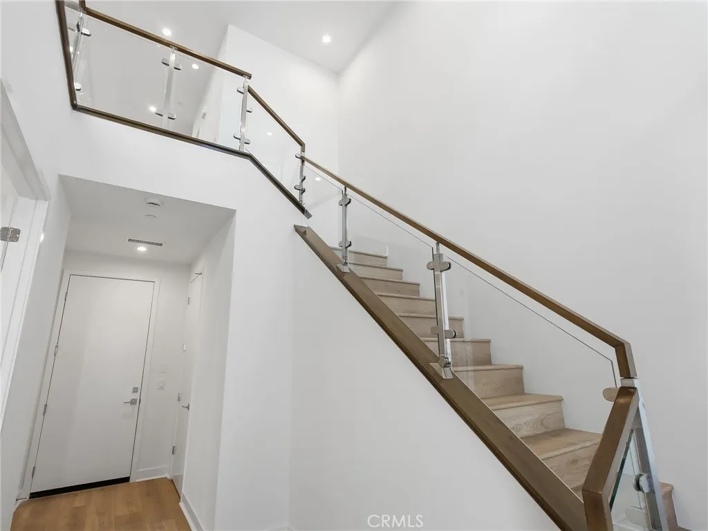 https://cdn.realtyfeed.com/cdn/127/306795782/15f4dd2a73d898b256f364482c942d2e.webp