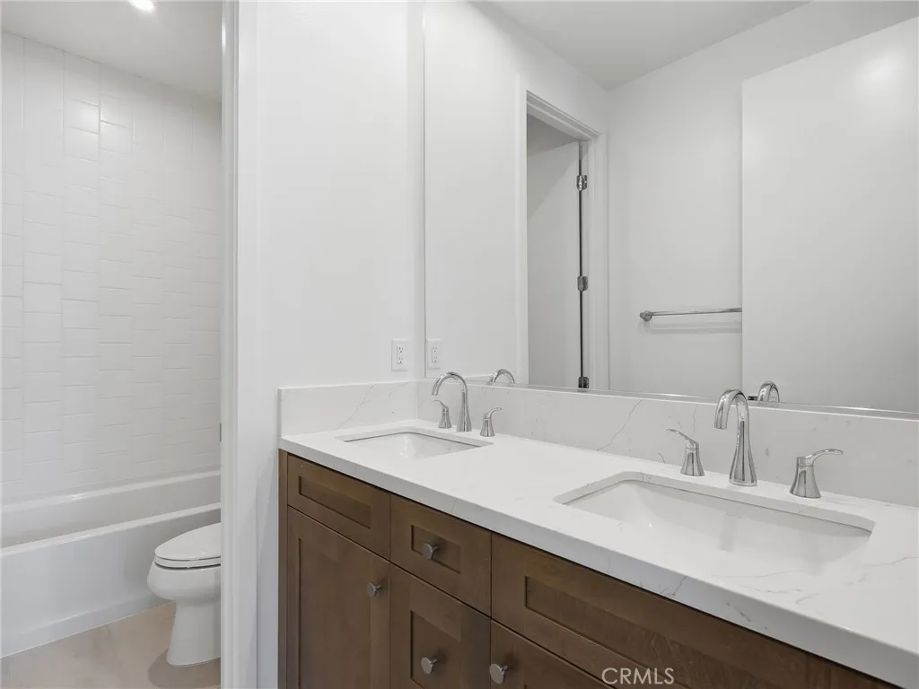 https://cdn.realtyfeed.com/cdn/127/306795782/518aa2d60c0c075bf16cfcd7fa5f4fec.webp