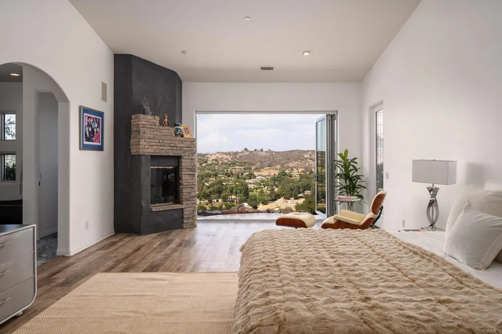 https://cdn.realtyfeed.com/cdn/127/306795788/605c9cc8d2c0a915b4d7d33910293d25.webp
