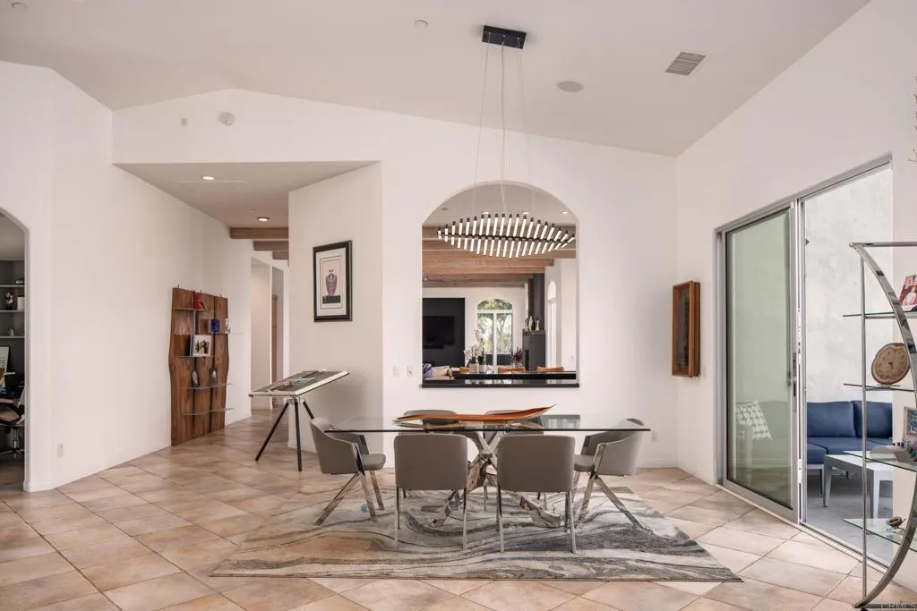 https://cdn.realtyfeed.com/cdn/127/306795788/816f65f060730f6e43e8b60cad4680a5.webp