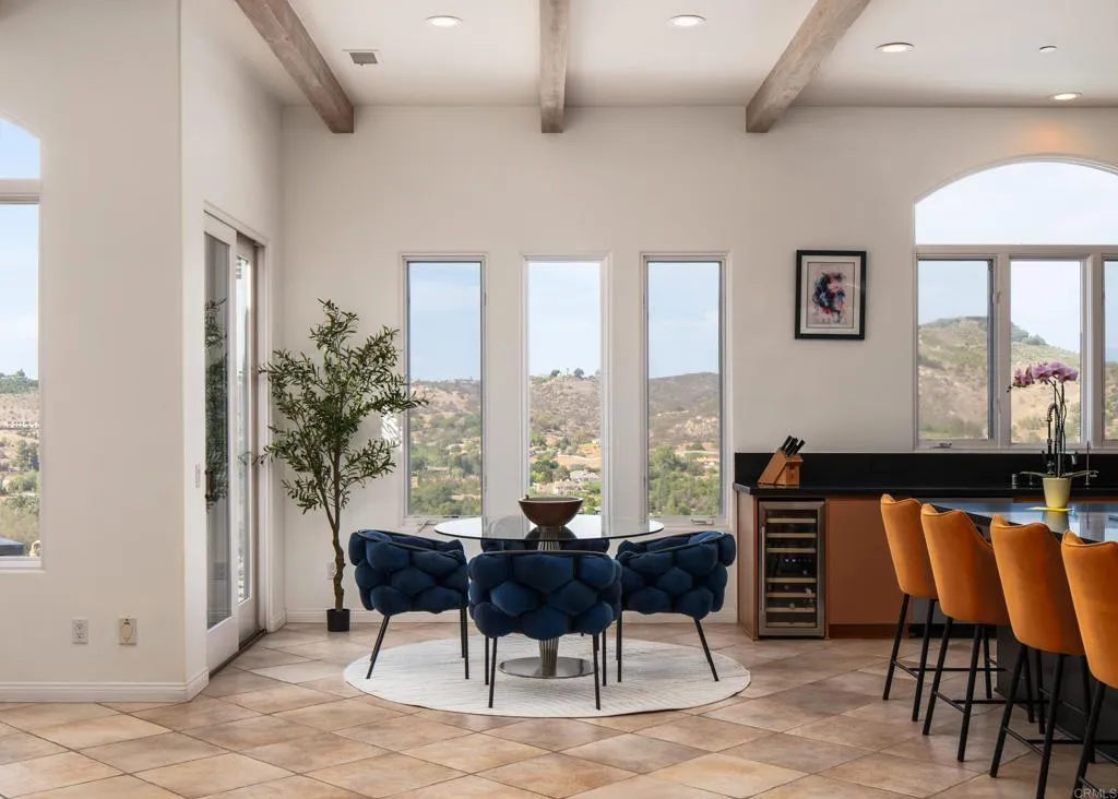 https://cdn.realtyfeed.com/cdn/127/306795788/f8c6db4ff8a03c9a4d276f8cf486bad6.webp